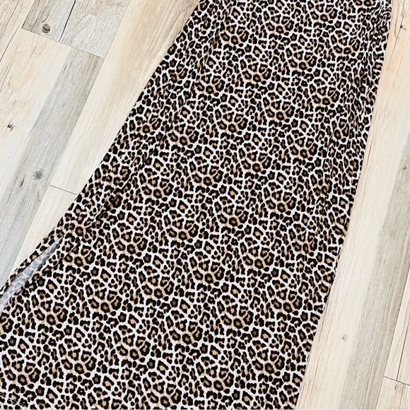 H & M Leopard Sleeveless Jersey Maxi Dress sz Medium - Picture 5 of 9
